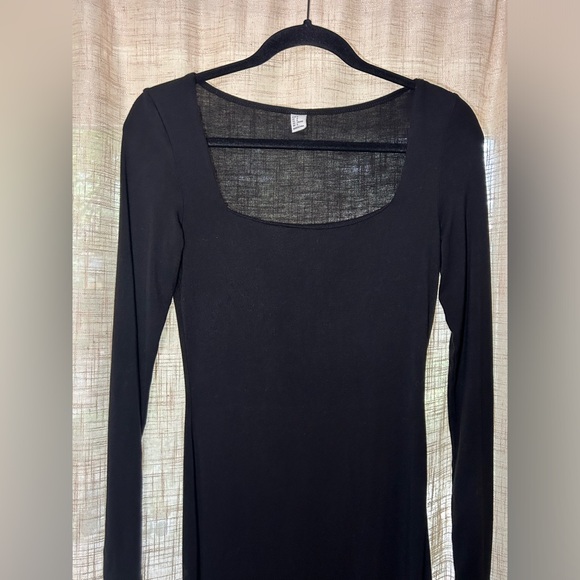 Long Maxi Black Scoopneck Classic Dress. Size Small. Excellent condition! - Picture 8 of 11